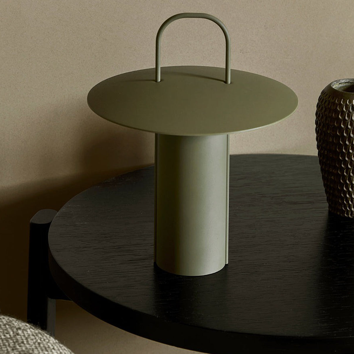 Ray Table Lamp