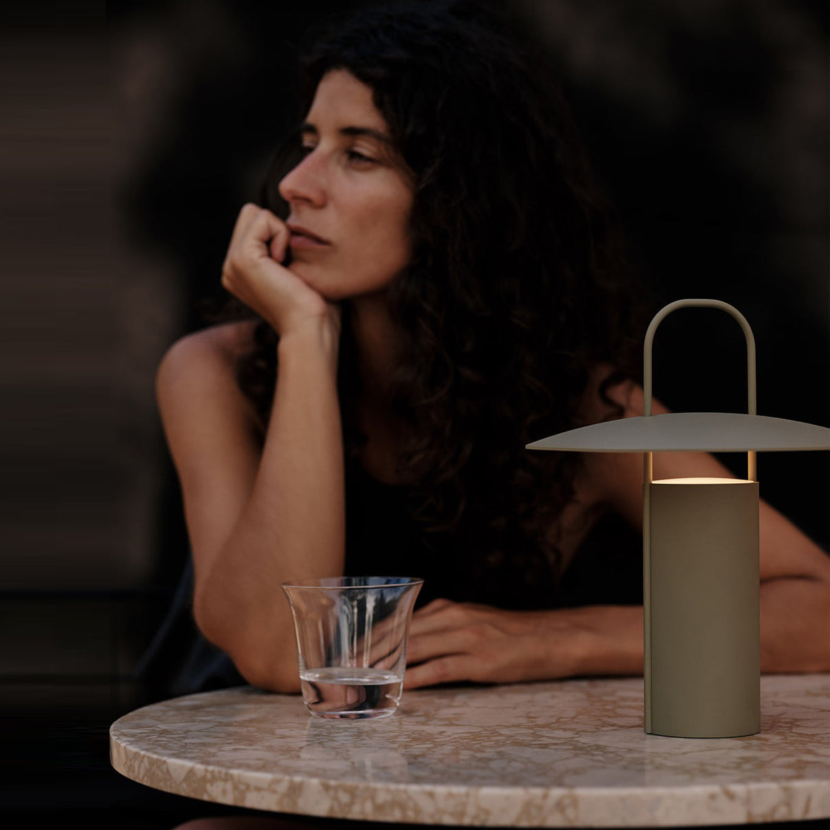 Ray Table Lamp